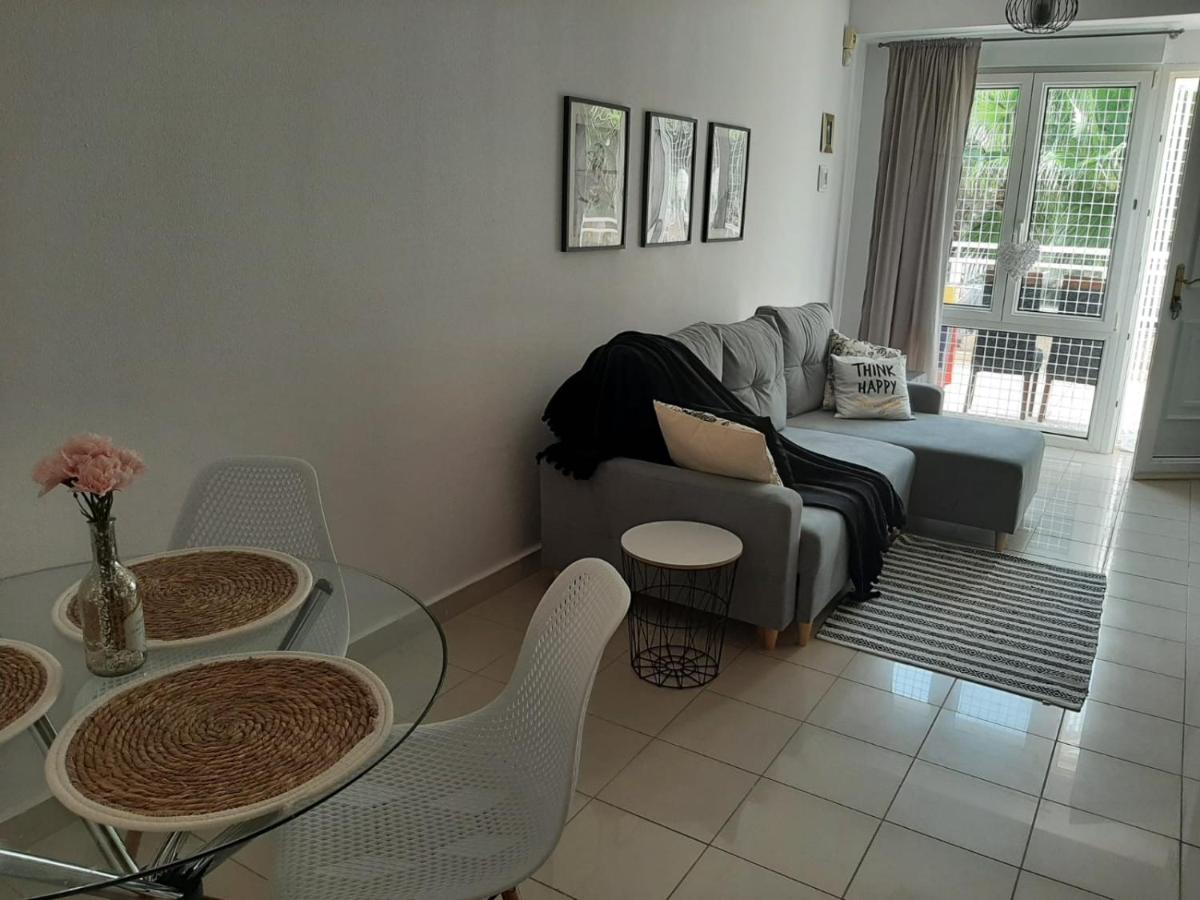 Apartamento Ines, Dehesa De Campoamor,900M From The Sea , Swimming Pool & Tennis Court Eksteriør bilde